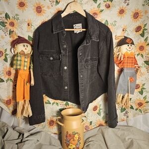 Stoosh Women's Large Preowned Black Jeans Jacket. Perfect For Fall.